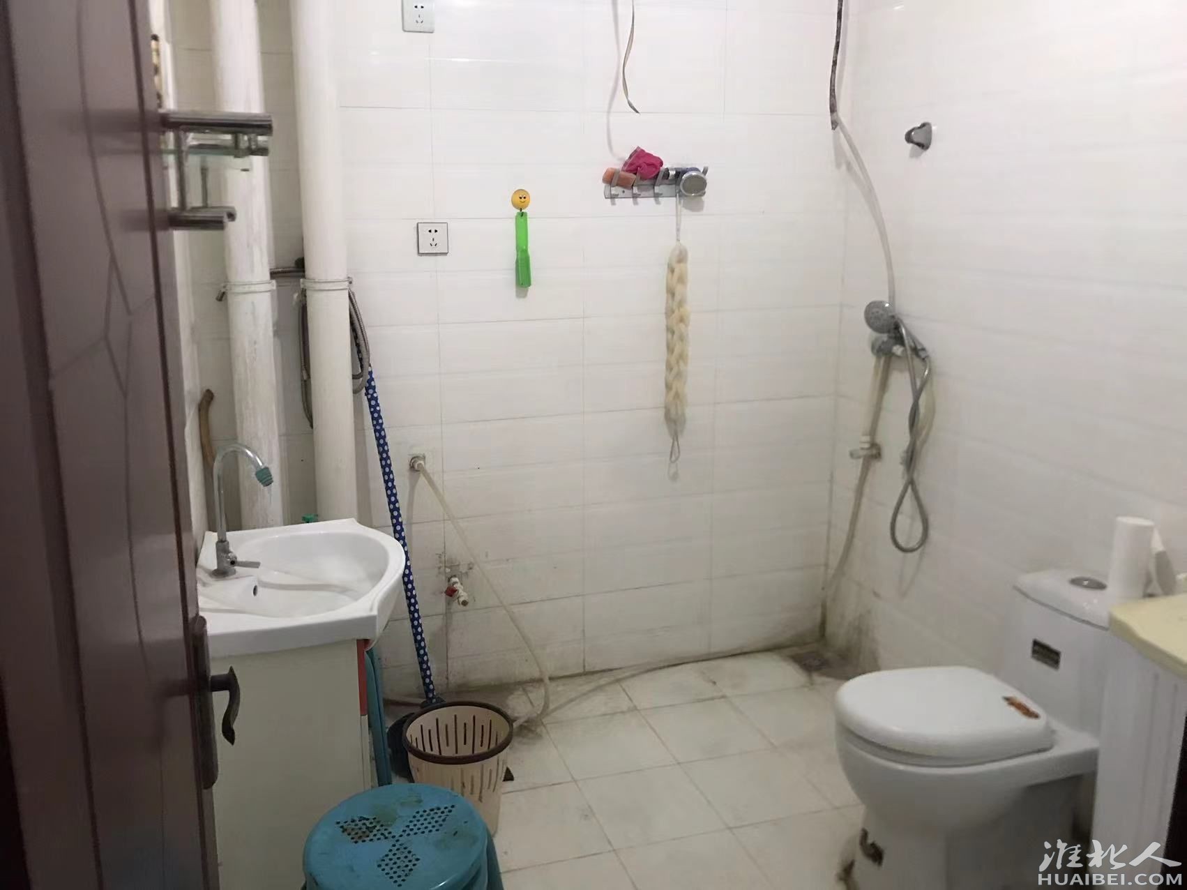 后市卫生间.jpg